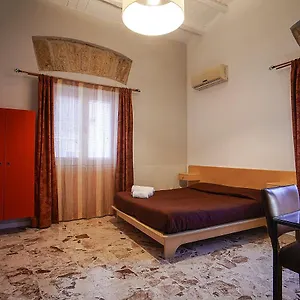 https://lerux-international-catania.sicilyhotelsitaly.net